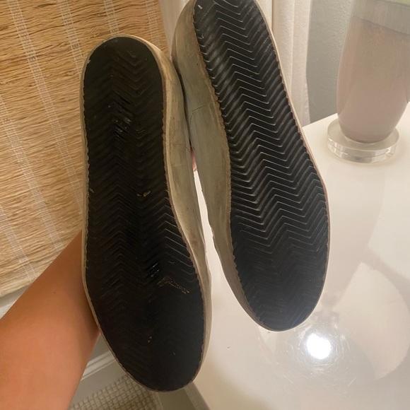 Golden Goose mid star sneakers- lightly worn GREAT condition! - Picture 10 of 11